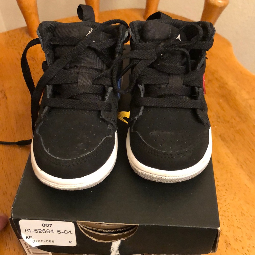 Toddler Jordan’s 1 Mid size 5C